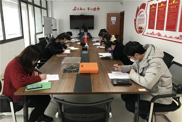 各單位積極學(xué)習(xí)貫徹浙商中拓黨風(fēng)廉政建設(shè)工作會議精神