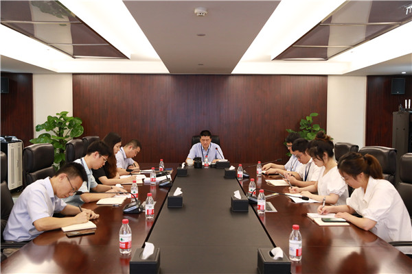 公司黨委書記、董事長袁仁軍以普通黨員身份參加黨支部黨史學(xué)習(xí)教育專題組織生活會