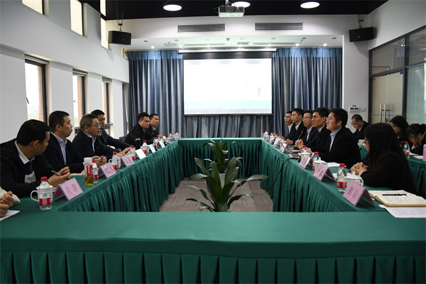 公司黨委書記、董事長(zhǎng)袁仁軍一行赴四川中拓、重慶中拓調(diào)研