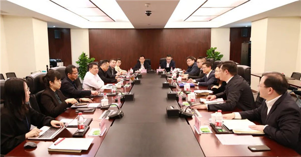 浙江商業(yè)集團黨委副書記、總經理鄧大慶一行到訪我司