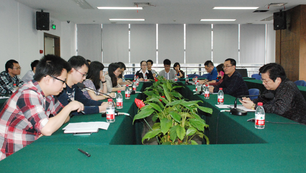 公司黨委召開青年員工代表座談會