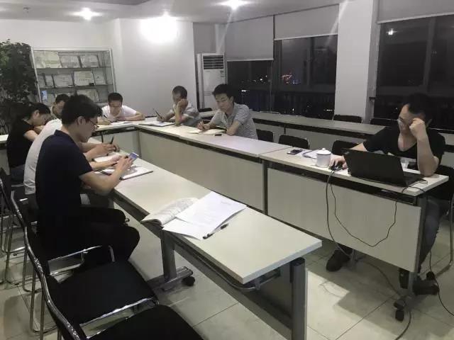 重慶中拓召開“書記加項目，黨員加任務(wù)”座談會